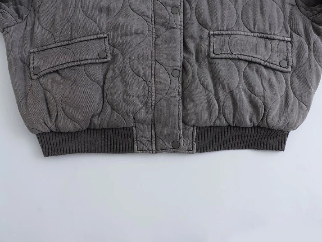 Phaedra® | Padded bomber jacket with quilted design and ribbed cuffs