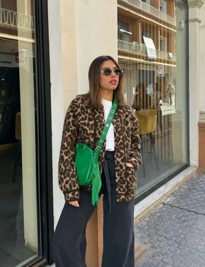 Amelia® | Stylish leopard print coat