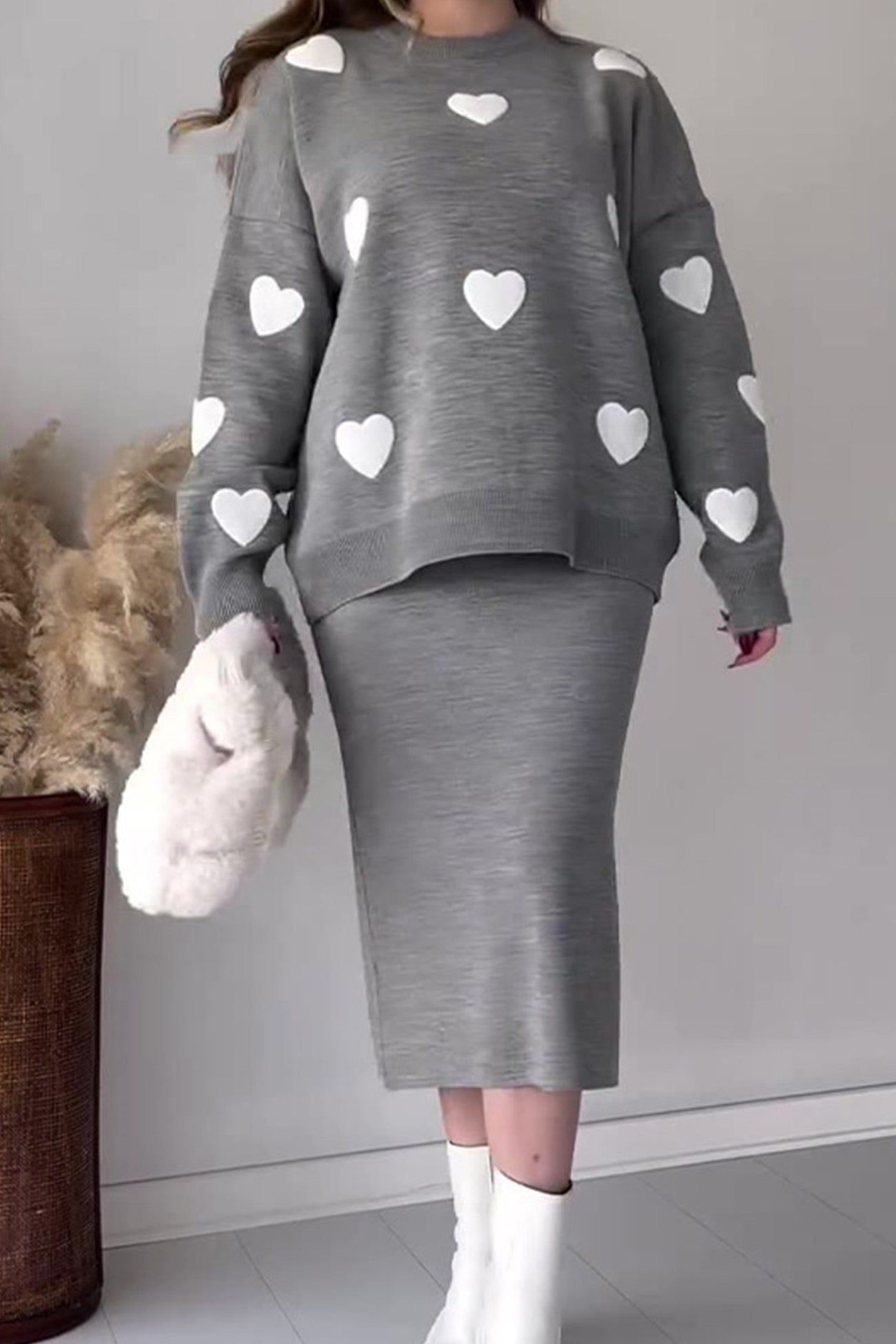 Nathalie® | Heart graphic sweater and midi skirt knit suits