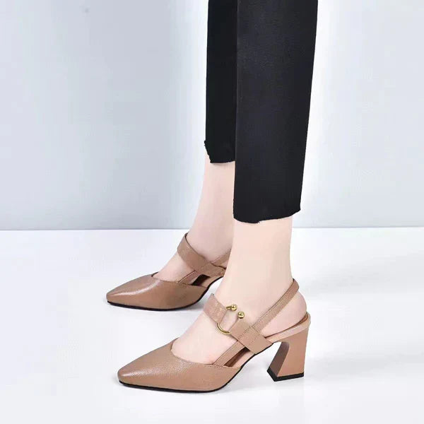 Wilda® | Women's pumps with a pointed toe and straps