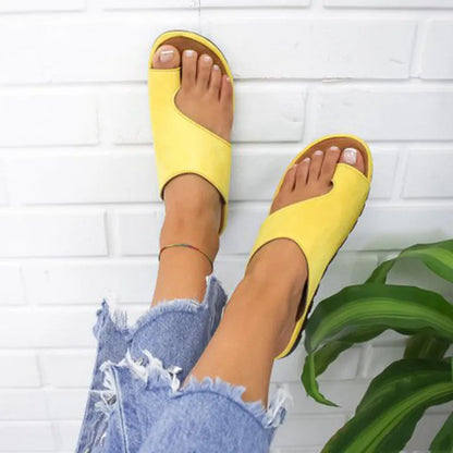 Sara® | Flat sandals