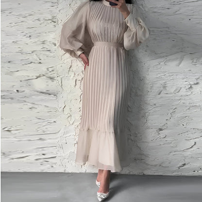 Sigrid® | Elegant and timeless pleated dress