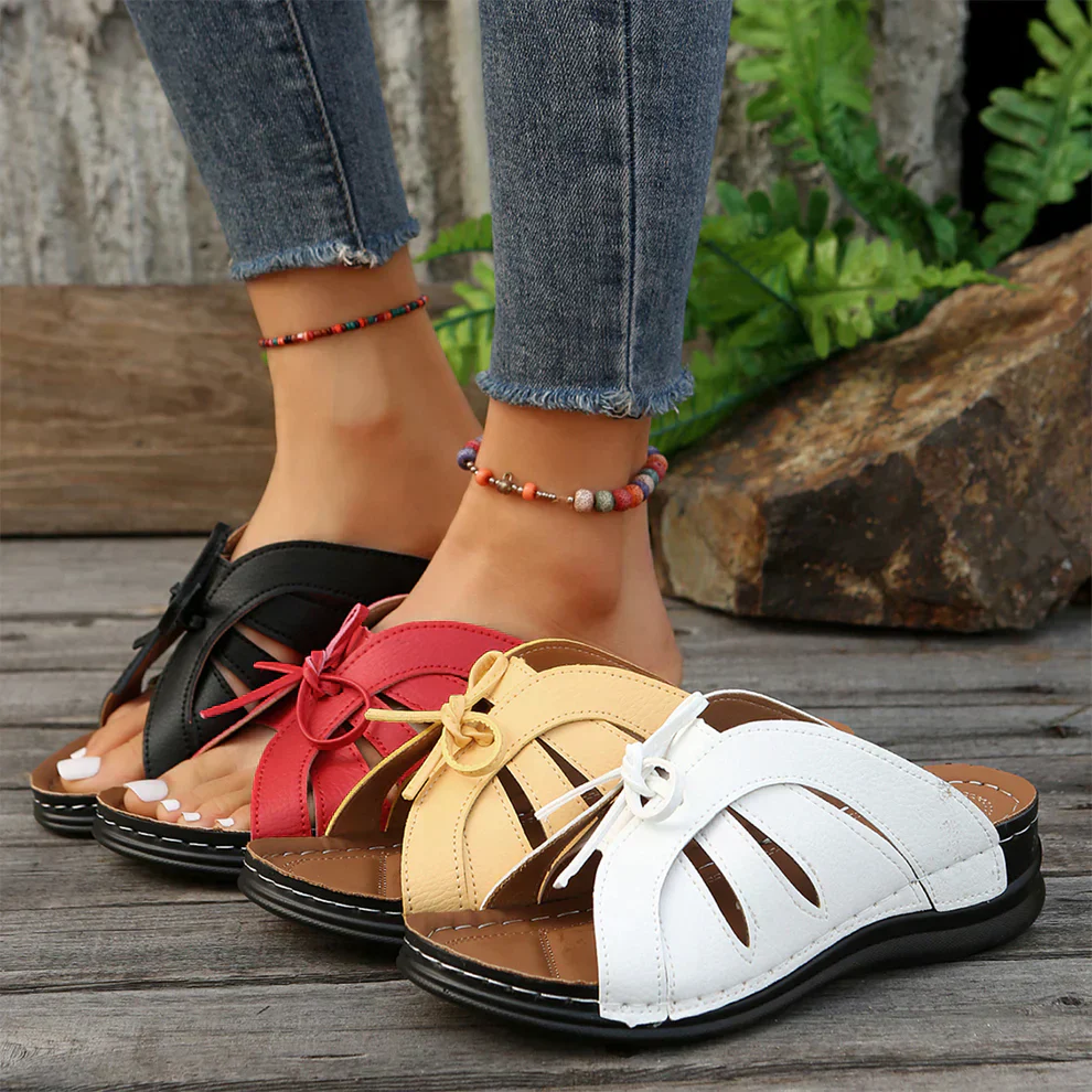 Camila® | Comfortable sandals with a bow