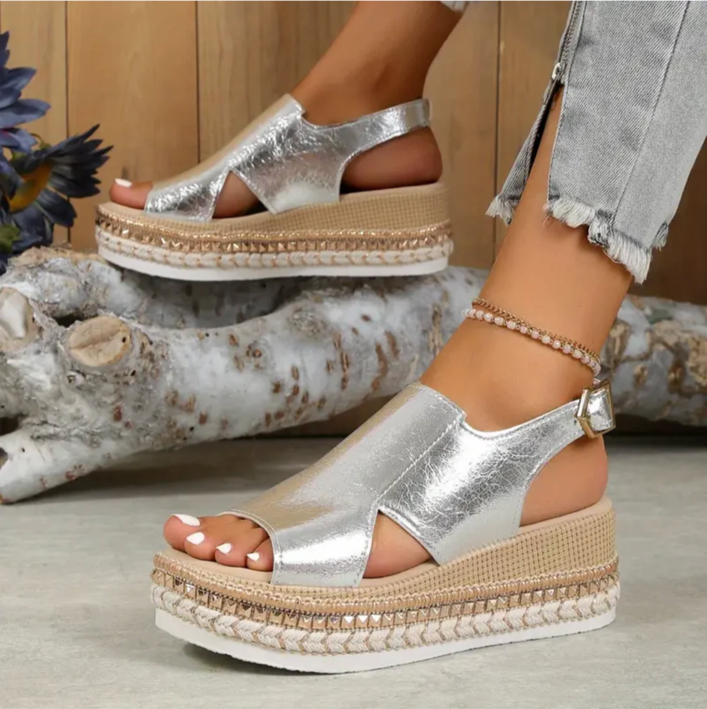 Tora® | Beautiful orthopedic sandals