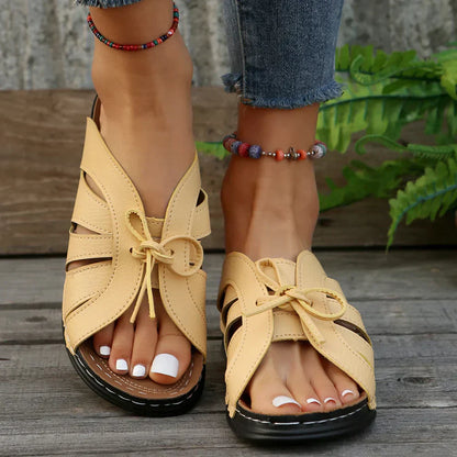 Camila® | Comfortable sandals with a bow