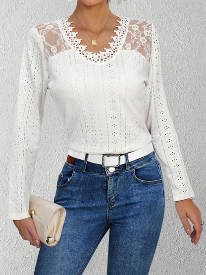 Trinidad® | Elegant top with a V-neck and lace details