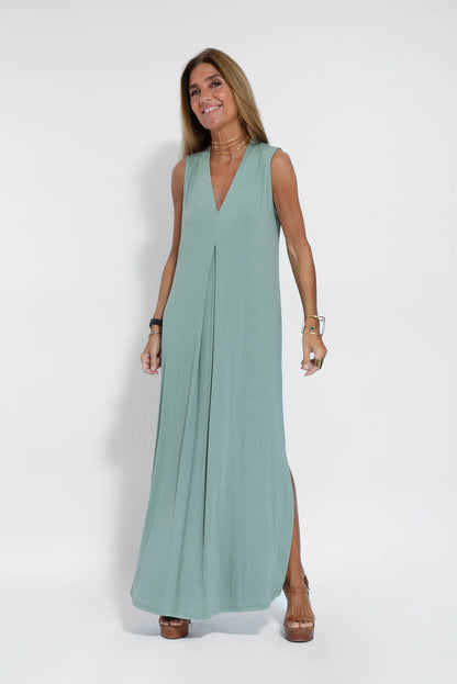 Willa® | Long dress with V-neck