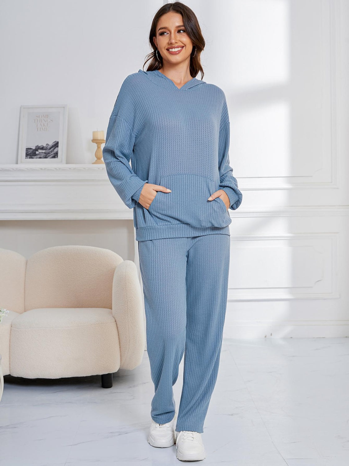 Zahira® | Long-sleeved hoodie and drop-shoulder trousers set