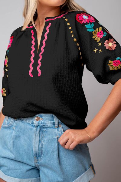 Sylvia® | Blouse with notched puff sleeves and floral embroidery