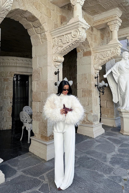 Tania® | White women's coat made of faux fur