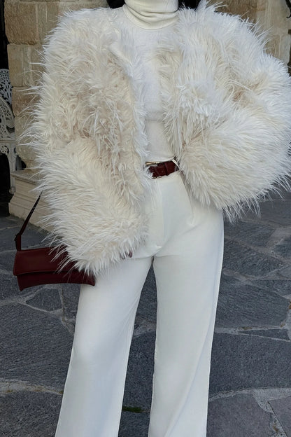 Tania® | White women's coat made of faux fur