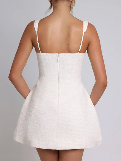 Vivienne® | Mini dress with a square neckline and wide straps