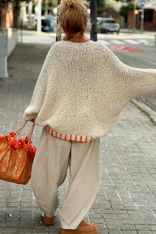 Signe® | Warm winter day texture knitted sweater with star pattern and contrast color