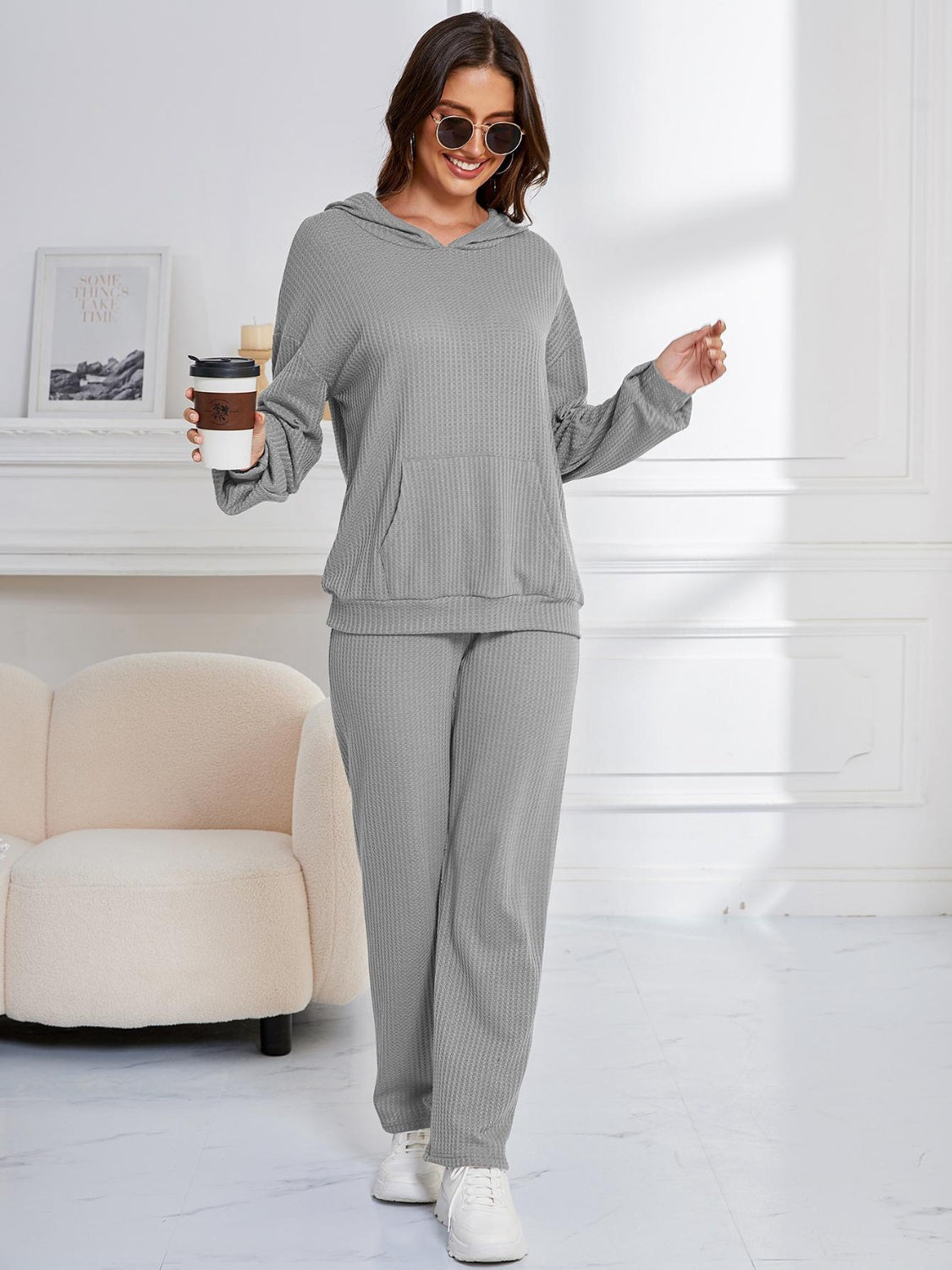 Zahira® | Long-sleeved hoodie and drop-shoulder trousers set