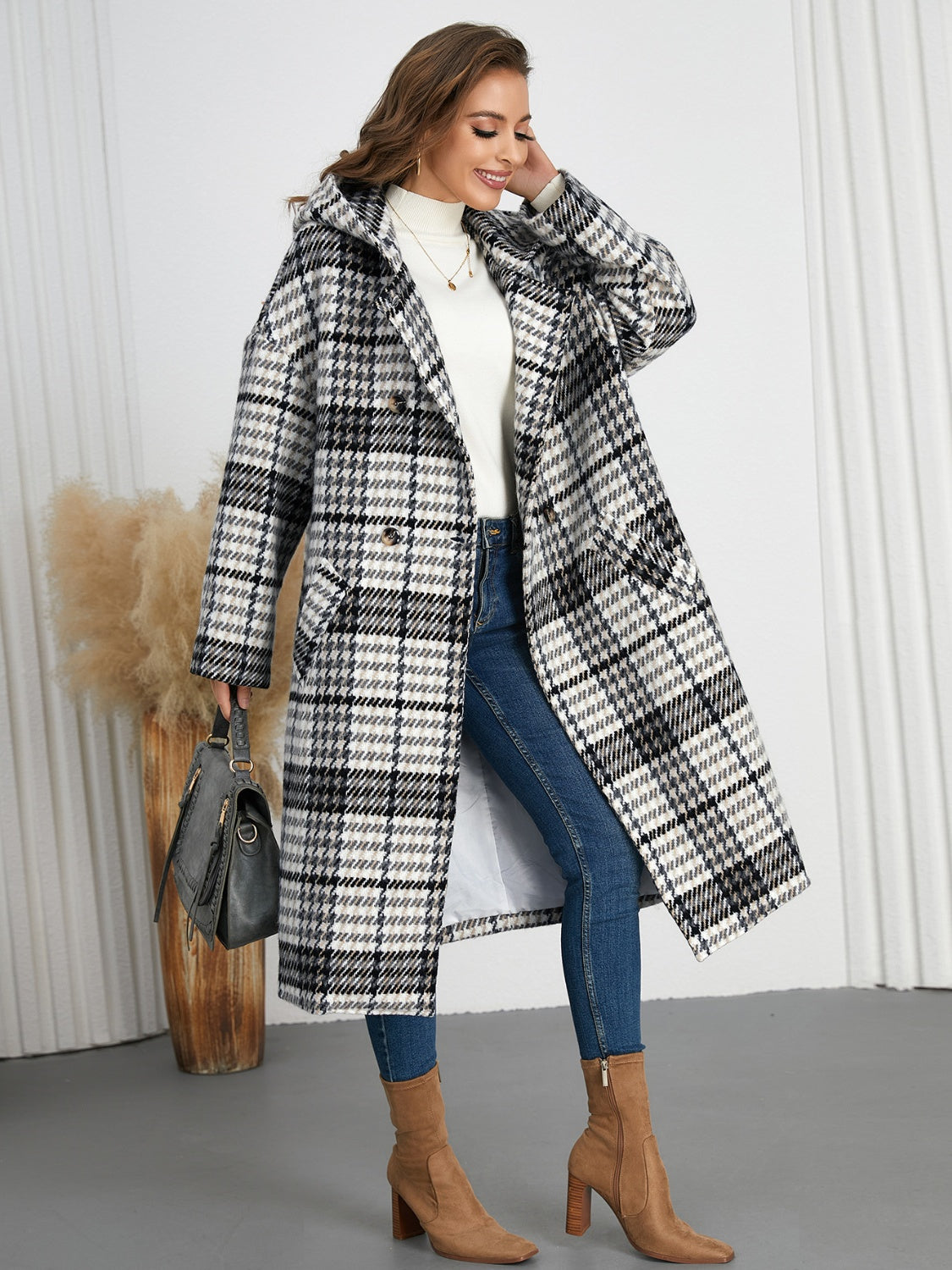 Abigail® | Checked double breasted long sleeve coat