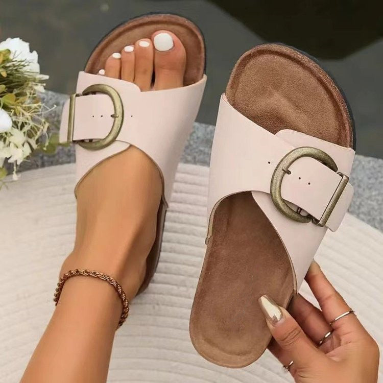 Layla® | Women's sandals with a large buckle