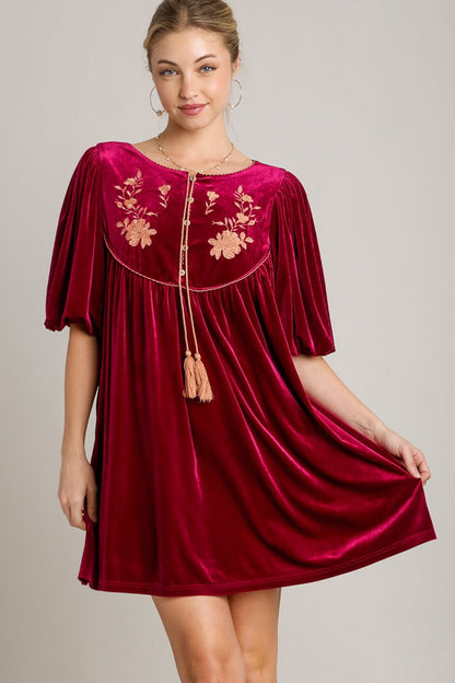 Trinidad® | Embroidered velvet half sleeve tassel mini dress