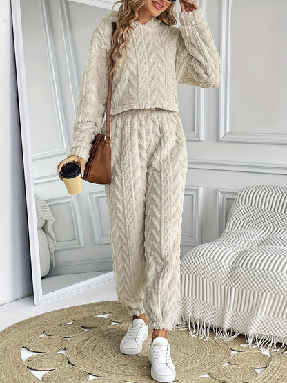 Pilar® | Warm two-piece winter set for women with hoodie