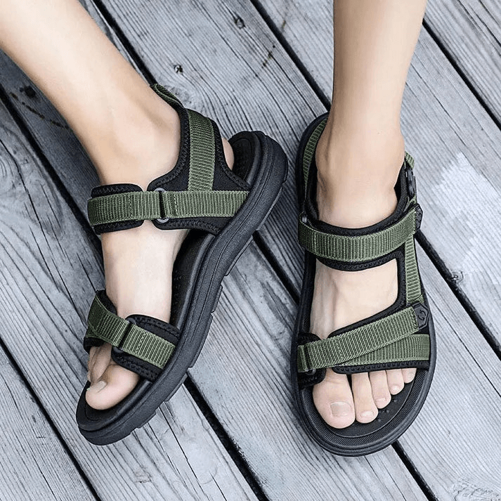 Beatriz® | Comfortable men's trekking sandals