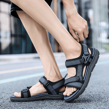 Beatriz® | Comfortable men's trekking sandals