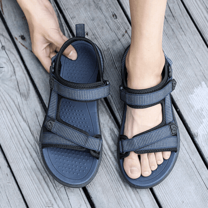 Beatriz® | Comfortable men's trekking sandals