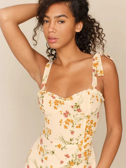 Thyra® | Floral mini dress with a sweetheart neckline in beige