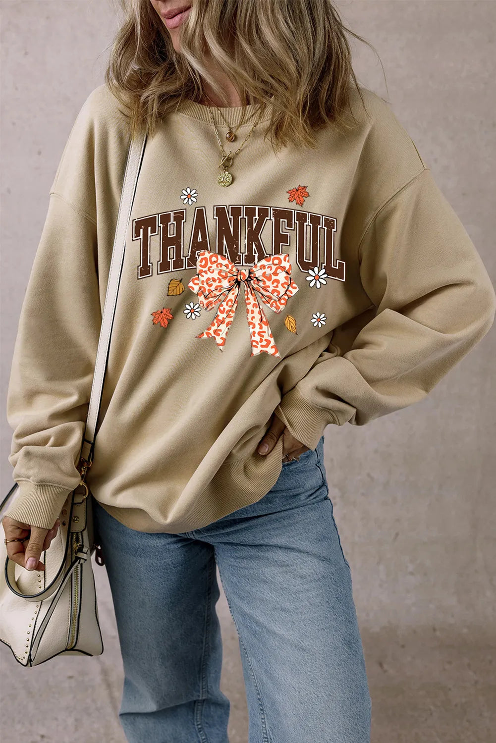 Pilar® | THANKFUL long-sleeved crew neck sweatshirt with bow