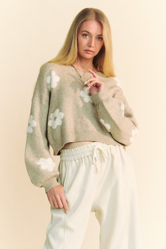 Verity® | Short sweater with a floral pattern and dropped shoulders