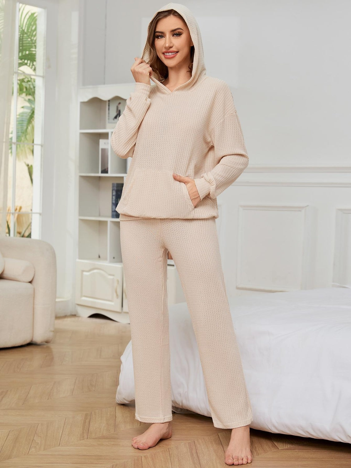 Zahira® | Long-sleeved hoodie and drop-shoulder trousers set