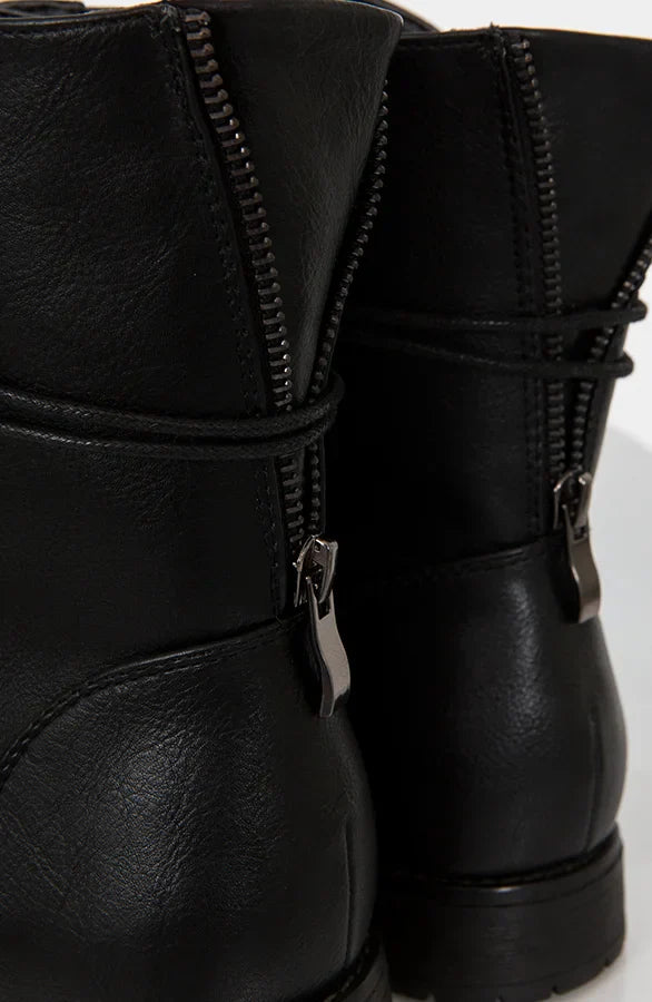 Octavia® | Buckles zip boots