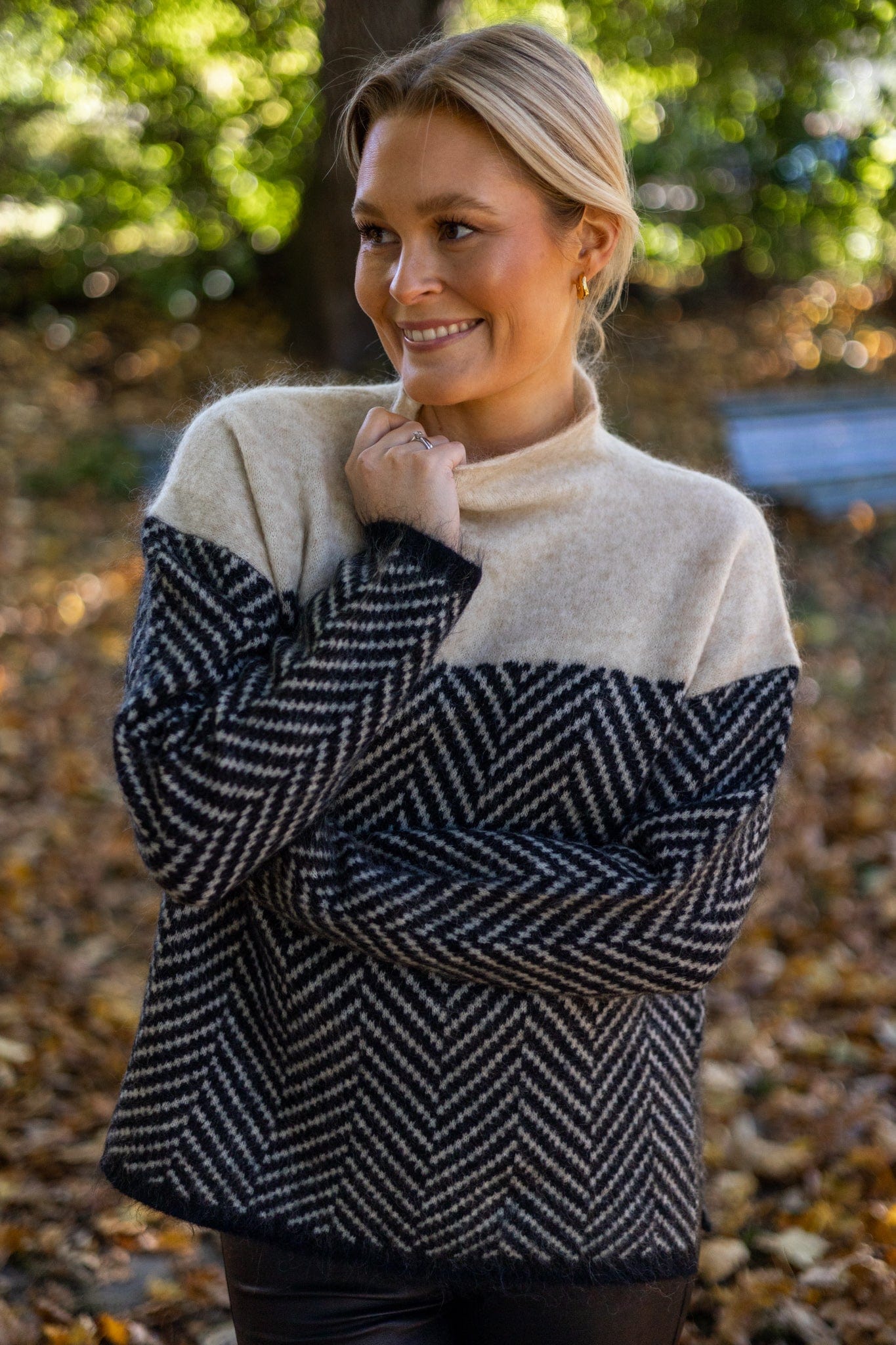 Tamara® | Two-tone cotton turtleneck sweater