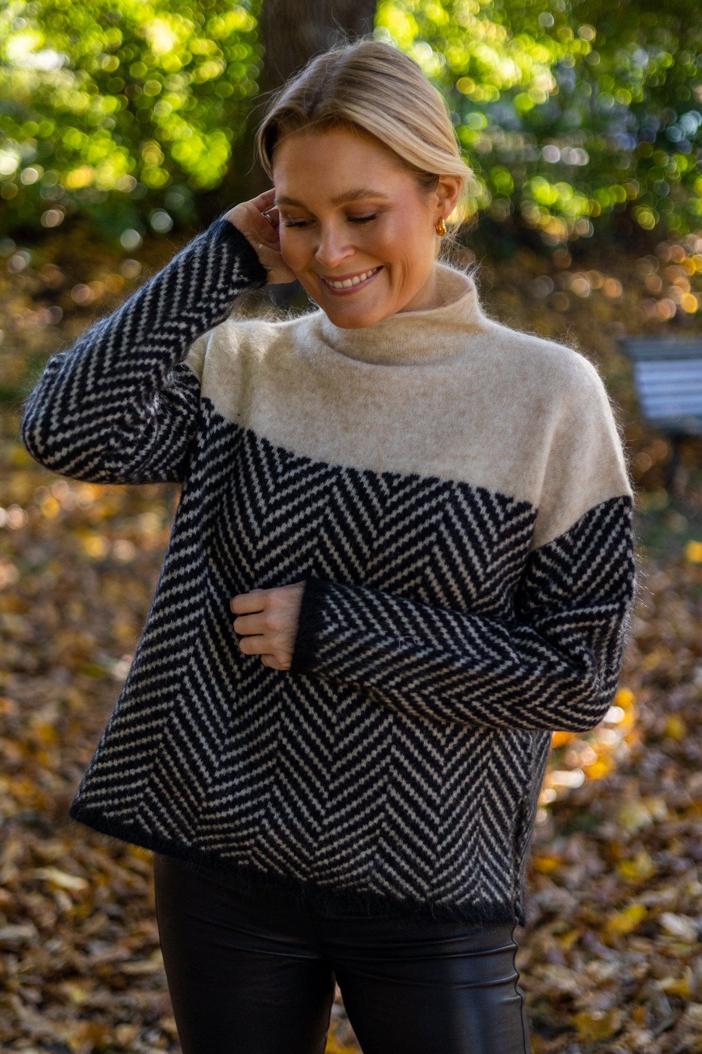 Tamara® | Two-tone cotton turtleneck sweater