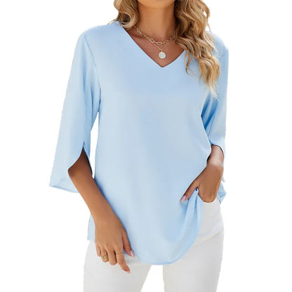 Wren® | Elegant blouse with a V-neck