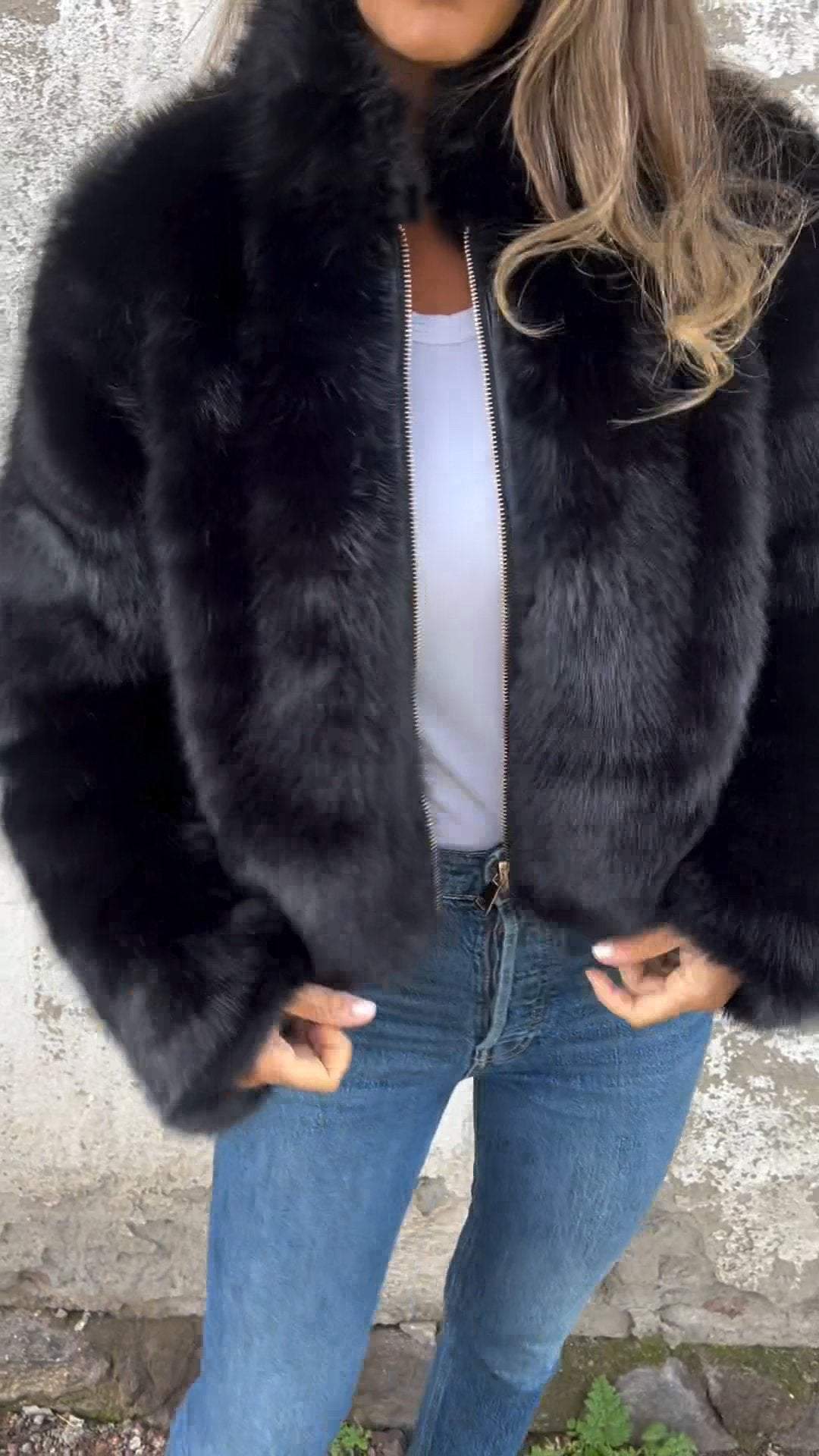 Alessandra® | Luxurious fur jacket