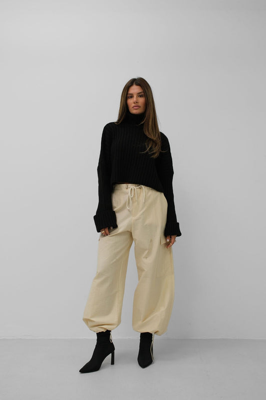 Quilla® | Yellow cargo joggers for women