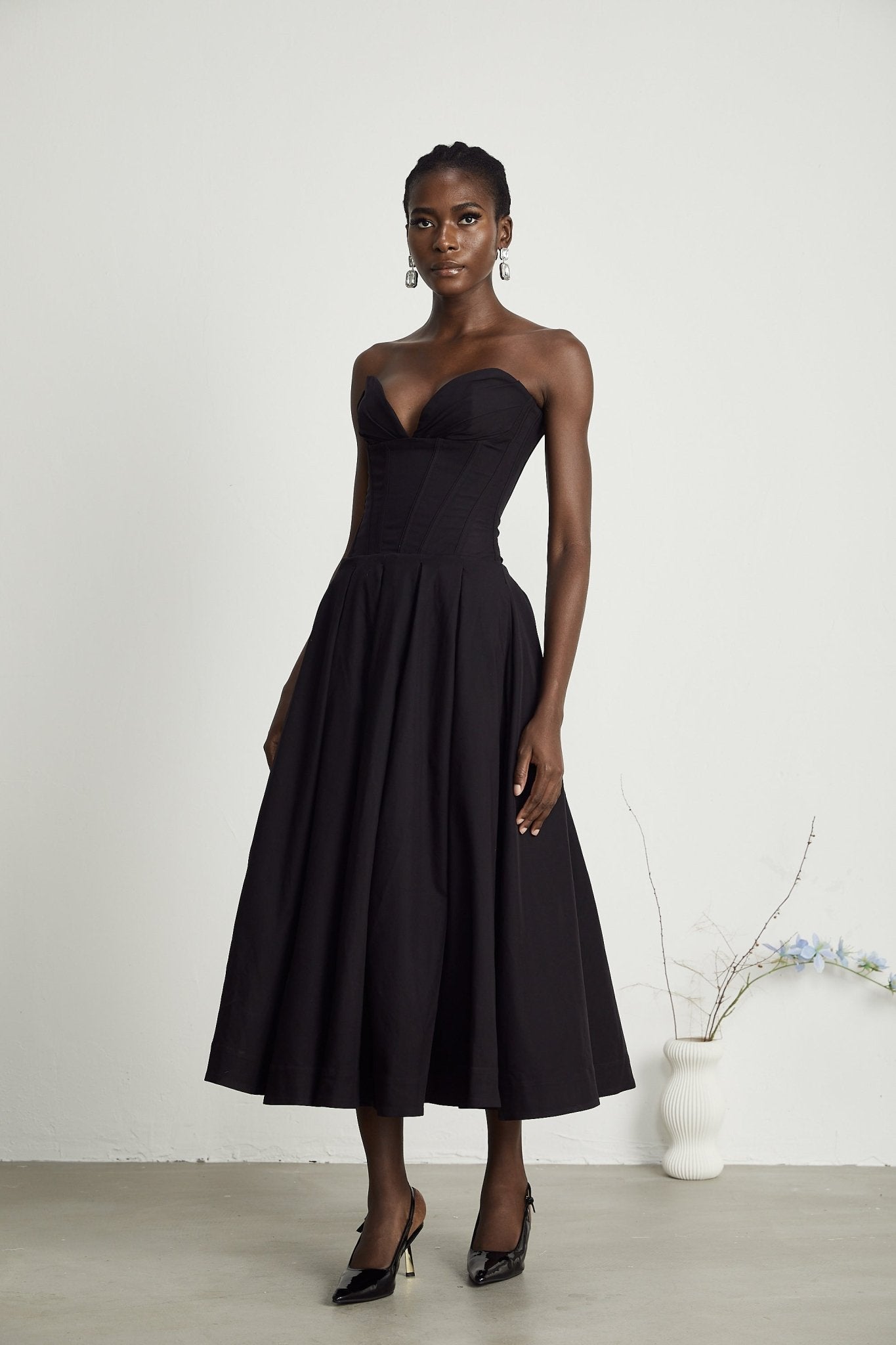 Trinidad® | Women's off-shoulder corset midi dress. Elegant evening look