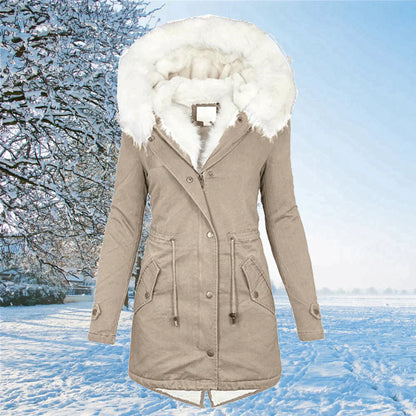 Zelda® | The new plus size parka with hood and fur lining