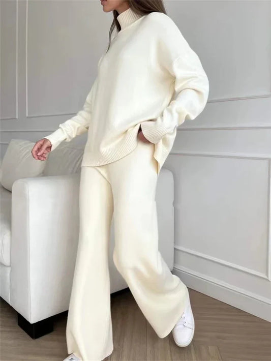 Ana® | Comfortable trousers and turtleneck set for women