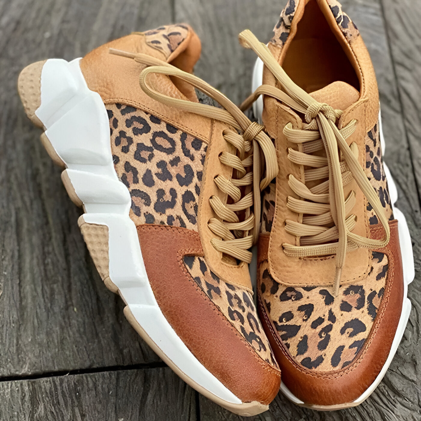 Taylor® | Comfortboost leopard sneakers