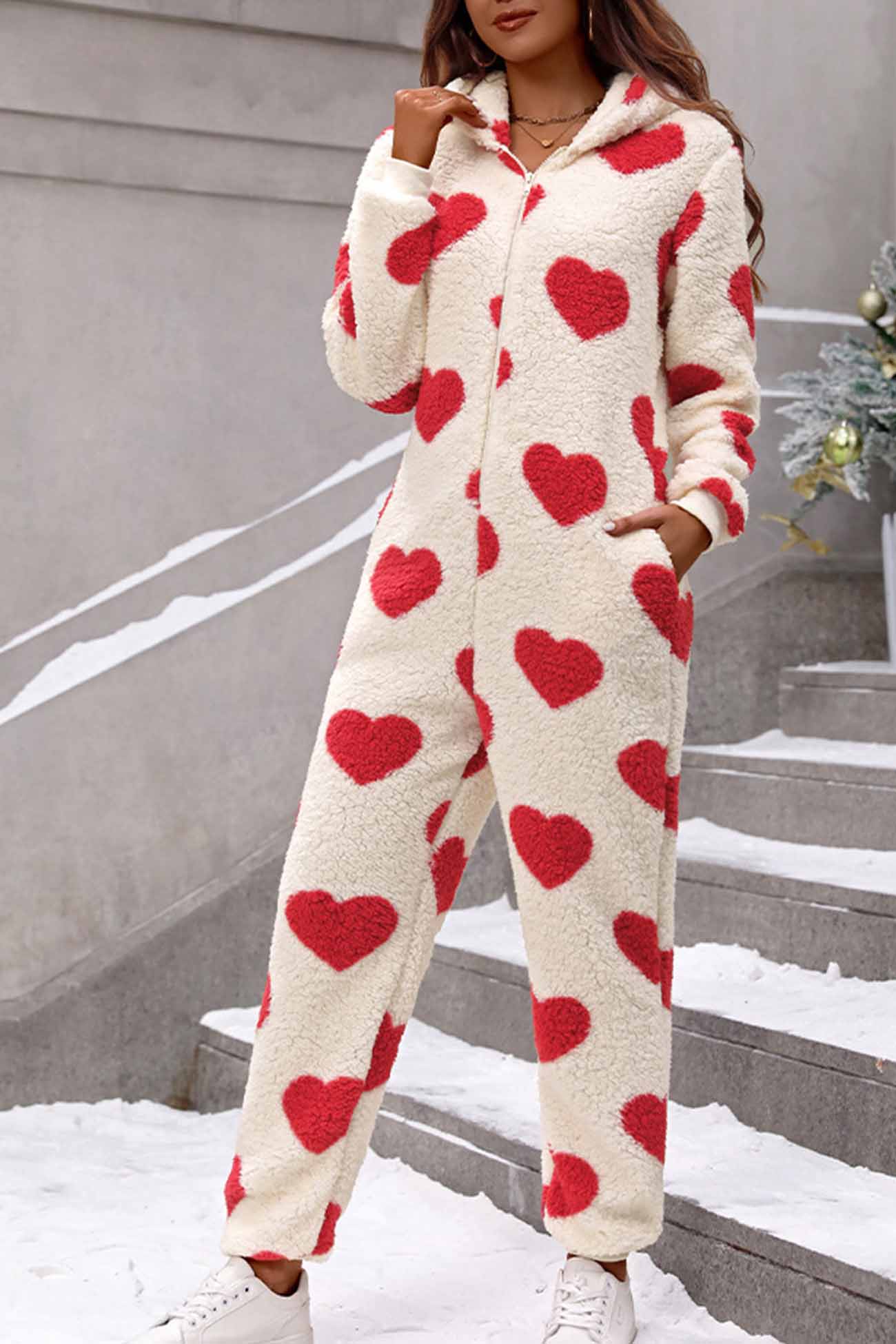 Vittoria® | Plush heart jumpsuits with hood and zip