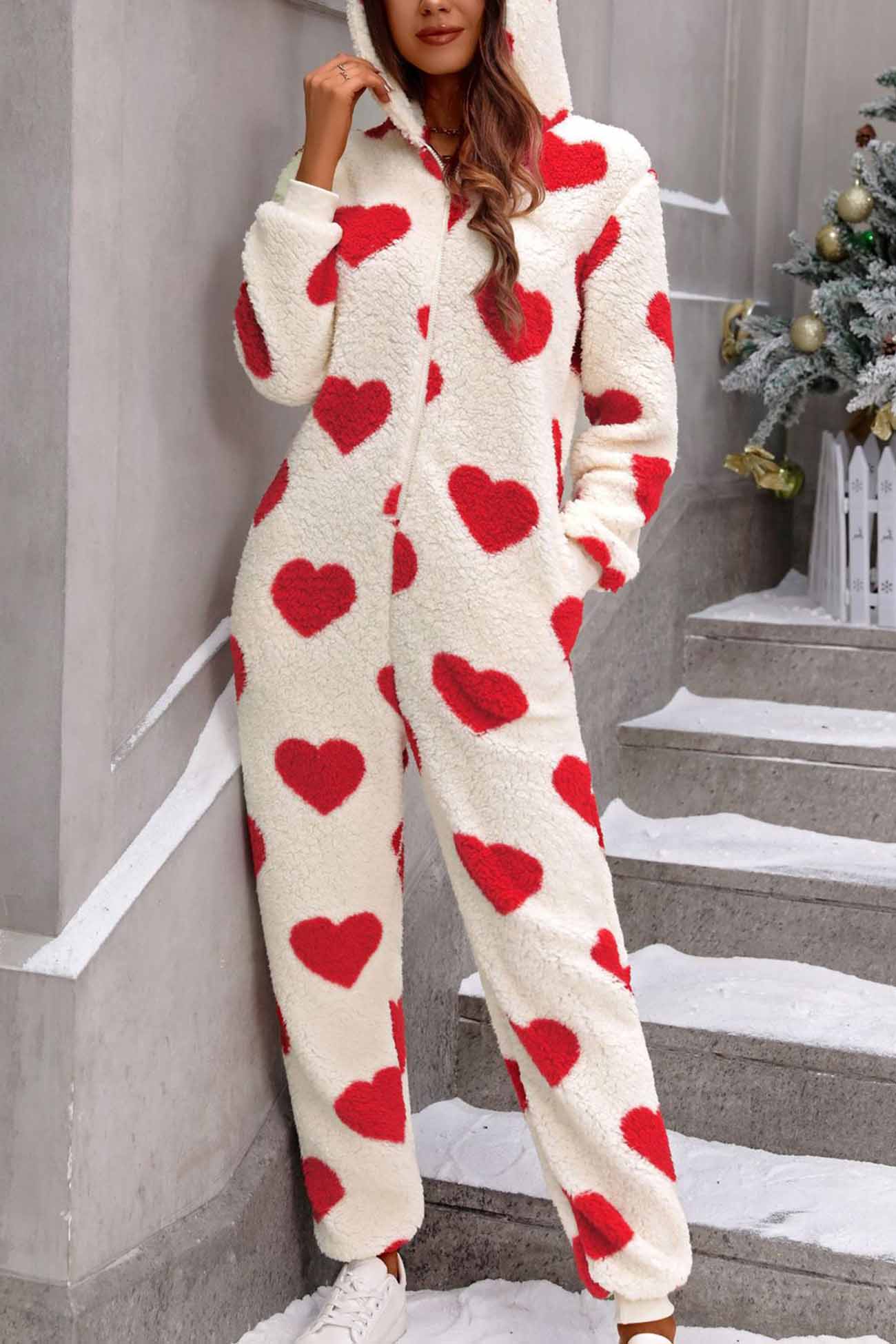 Vittoria® | Plush heart jumpsuits with hood and zip