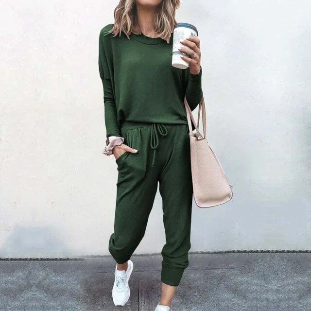 Verónica® | Stylish tracksuits for women