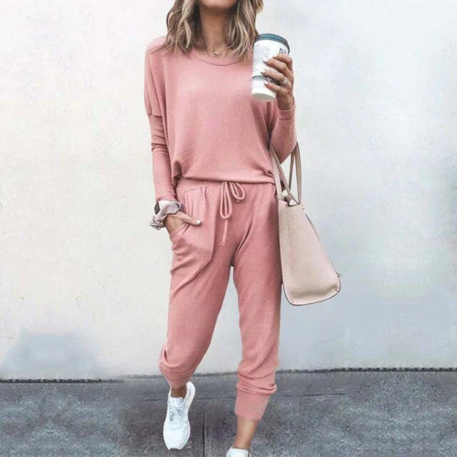 Verónica® | Stylish tracksuits for women