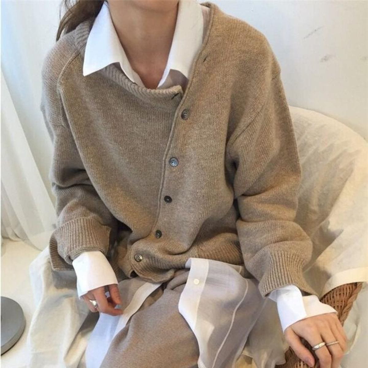 Yasmin® | Comfortable cashmere coat with button details